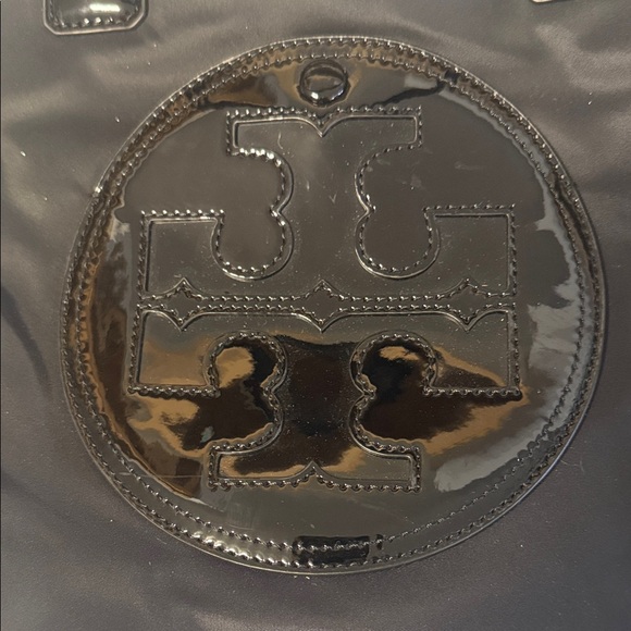 Tory Burch Black Patent Logo Tote - Picture 4 of 4